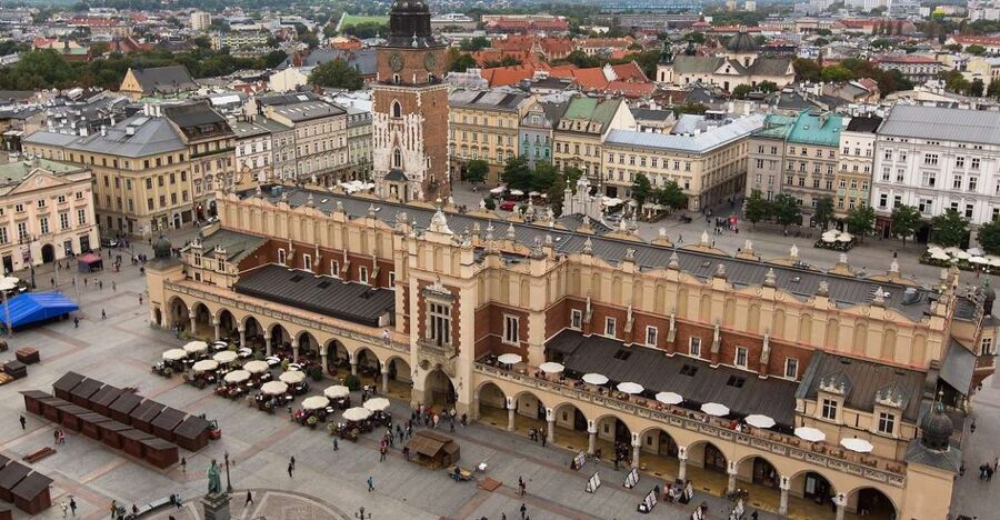 Kraków: Street Food and Historical Adventure - Pierogi at Stary Kleparz