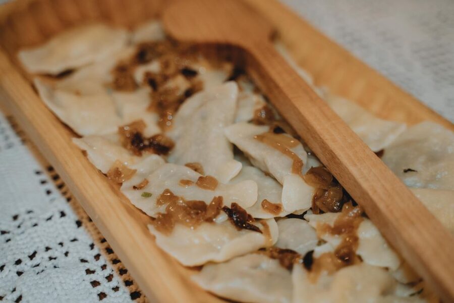 Krakow: Traditional Polish Food and Drinks Tasting Tour - Key points at a glance
