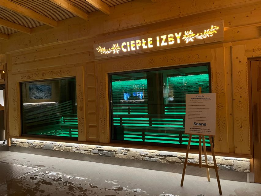 Krakow: Trip to Chocholow Thermal Baths in Tatra Mountains - Three hours among warm outdoor pools