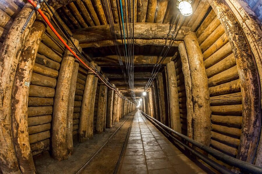 Krakow: UNESCO Underground Boat Expedition & Salt Mine Tour - St. Kinga Chapel and the mine’s quieter side