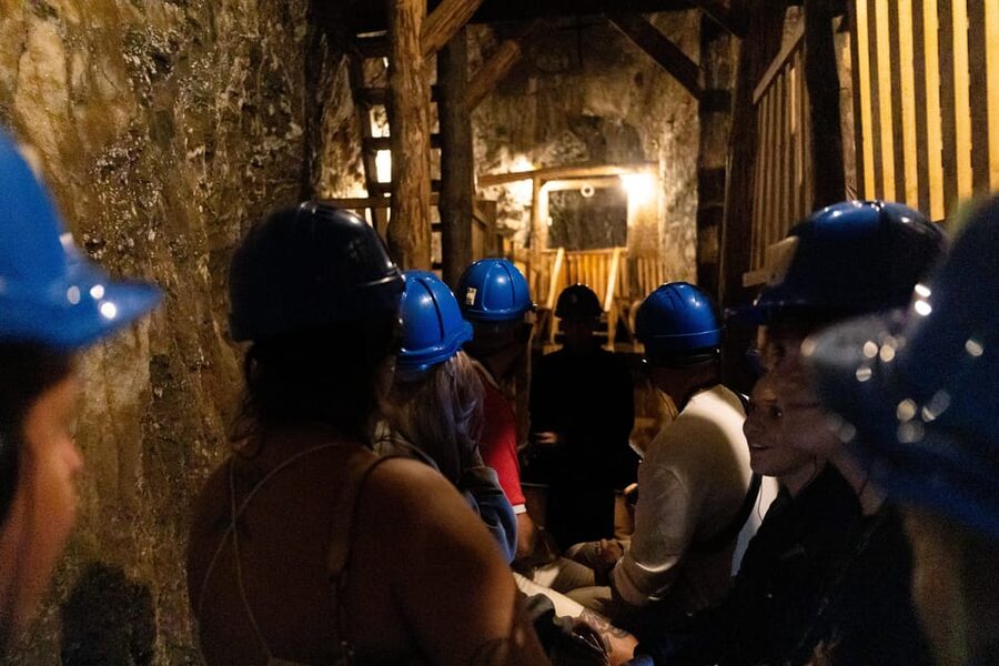 Krakow: UNESCO Underground Boat Expedition & Salt Mine Tour - The 30-minute underground boat expedition