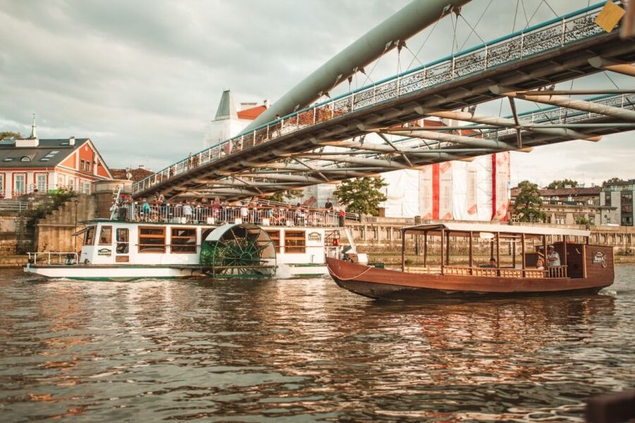 Krakow: Vistula Night Cruise by Gondola w/ Audio Commentary - From Bernatka Footbridge to Church on the Rock