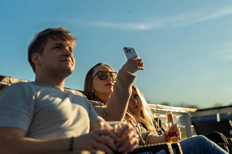 Krakow: Vistula River Sightseeing Cruise with Audio Guide - Key points at a glance
