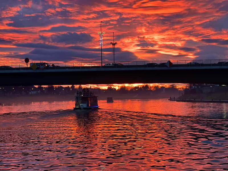 Krakow: Vistula River Sightseeing Cruise with Audio Guide - What the $18 price delivers