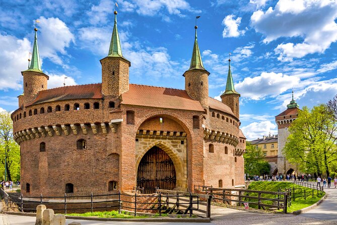 Krakow Walking Tour with Audioguide on Your Smartphone - Collegium Maius and Jagiellonian University