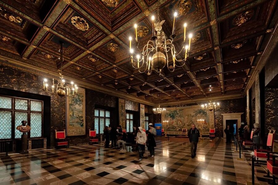 Krakow: Wawel Castle and Cathedral Guided Tour - Key points before you book