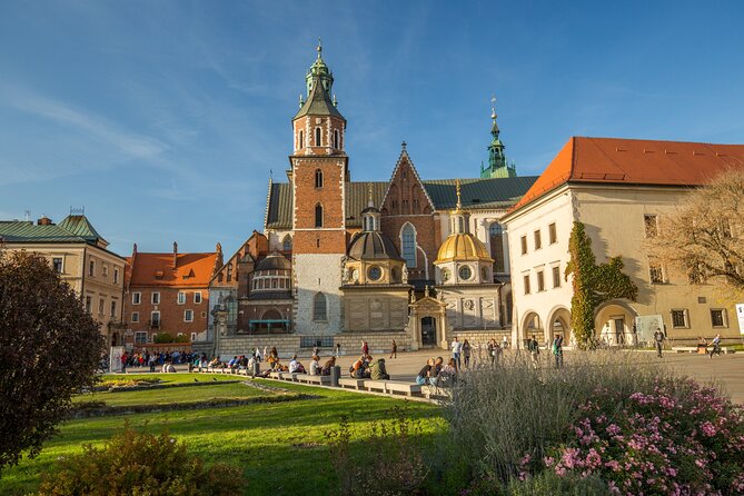 Wawel Castle on the hill above the Vistula in Kraków