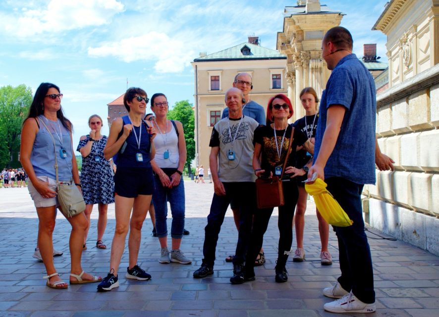 Krakow: Wawel Castle Guided Tour with Entry Tickets - What the experience does not cover