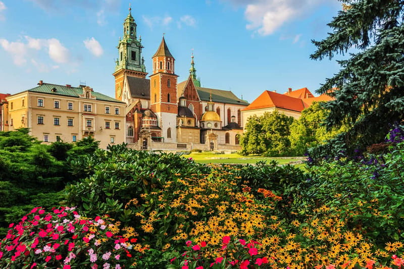 Krakow: Wawel Hill Audioguide Tour - The Main Courtyard and Arcaded Courtyard