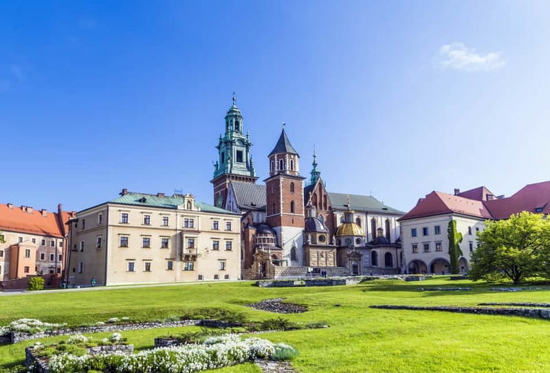 Krakow: Wawel Hill Audioguide Tour - Seven languages and simple equipment