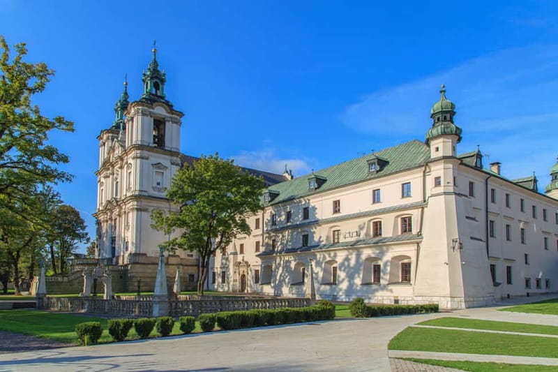 Krakow: Wawel Hill Audioguide Tour - Is two hours enough for Wawel Hill?