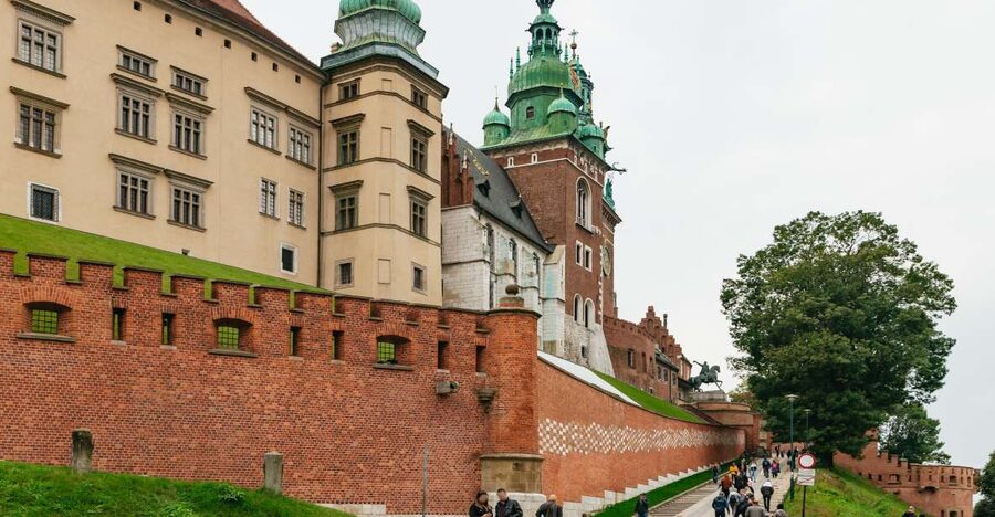 Krakow: Wawel Royal Hill with Optional Castle and Cathedral - Key points to know before you book