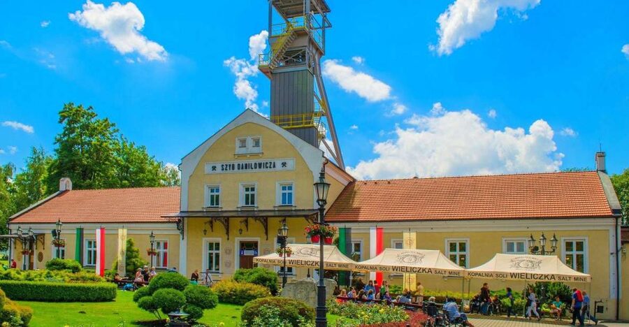 Krakow: Wieliczka Salt Mine Fast-Track Ticket & Guided Tour - Key points to know before going