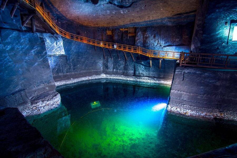 Krakow: Wieliczka Salt Mine Fast-Track Ticket & Guided Tour - The 2.5-hour route through 20 chambers