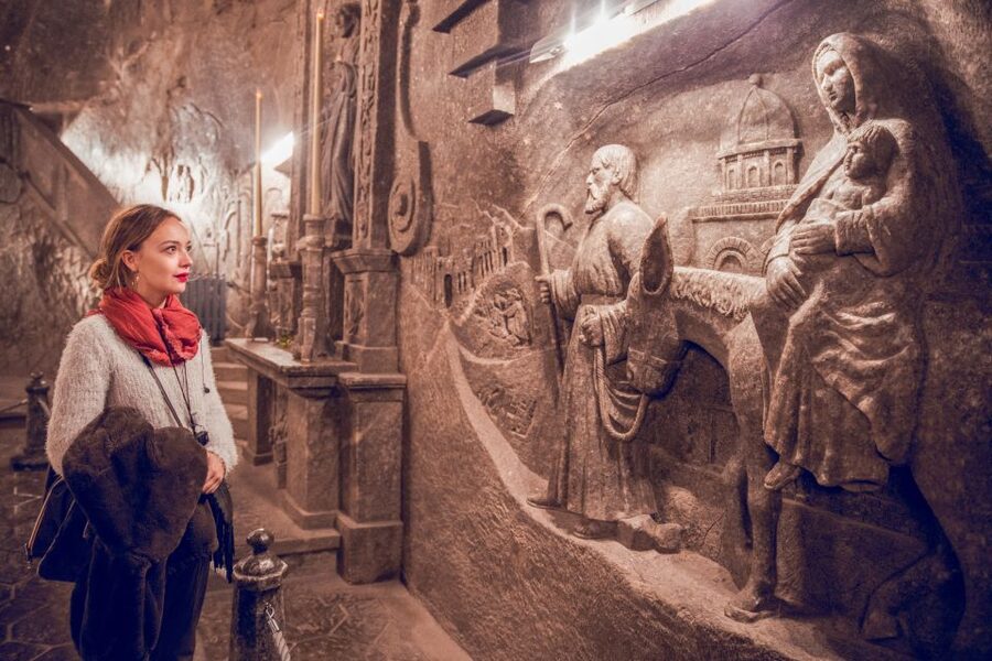 Krakow: Wieliczka Salt Mine Guided Tour - St. Kinga’s Chapel and its salt-carved art