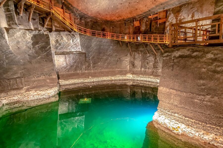 Kraków: Wieliczka Salt Mine Guided Tour with Hotel Pickup - Who should book this mine tour?