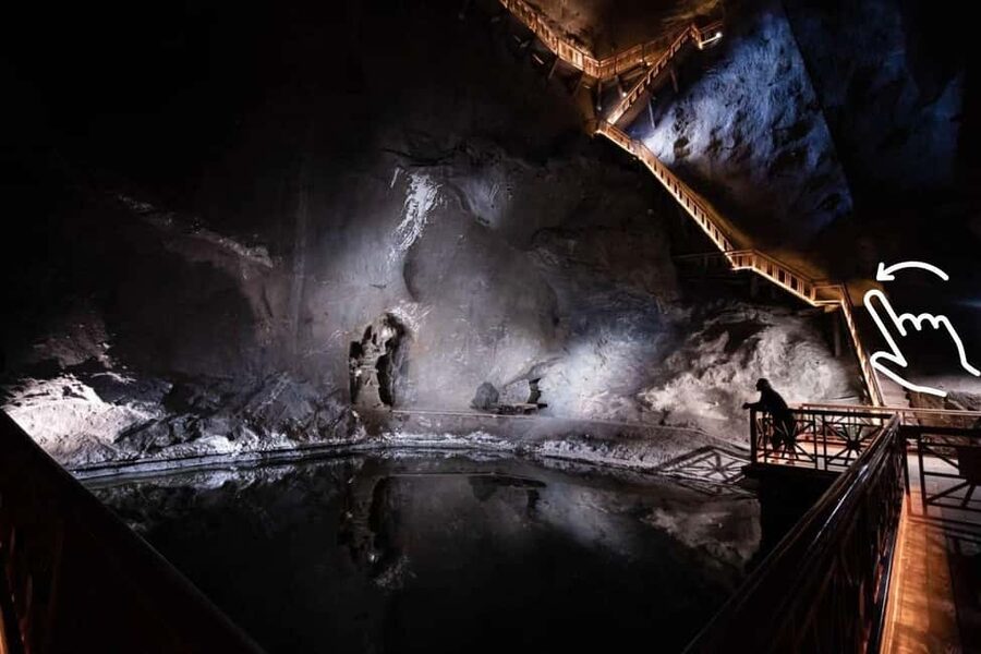 Krakow: Wieliczka Salt Mine Guided Tour with Hotel Transfer - How the experience feels from start to finish