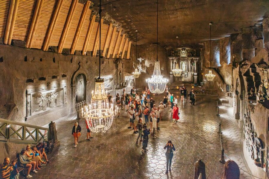 Krakow: Wieliczka Salt Mine Guided Tour with Transport - Small details that make the day better