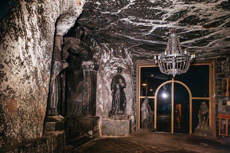 Krakow: Wieliczka Salt Mine Guided Tour with Transport - Why Wieliczka Salt Mine deserves your time