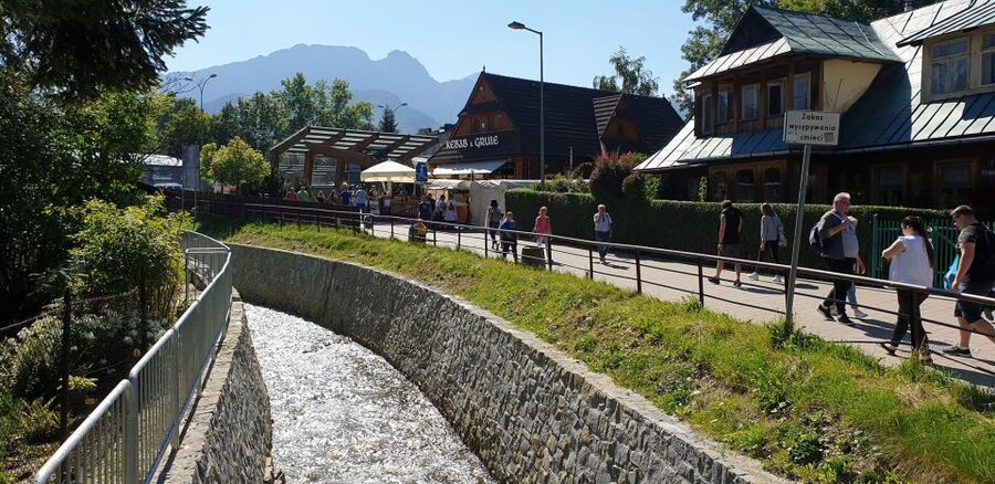 Krakow: Zakopane, Gubałówka & Thermal Baths – Full-Day Tour - Two hours in Zakopane, Poland’s mountain resort