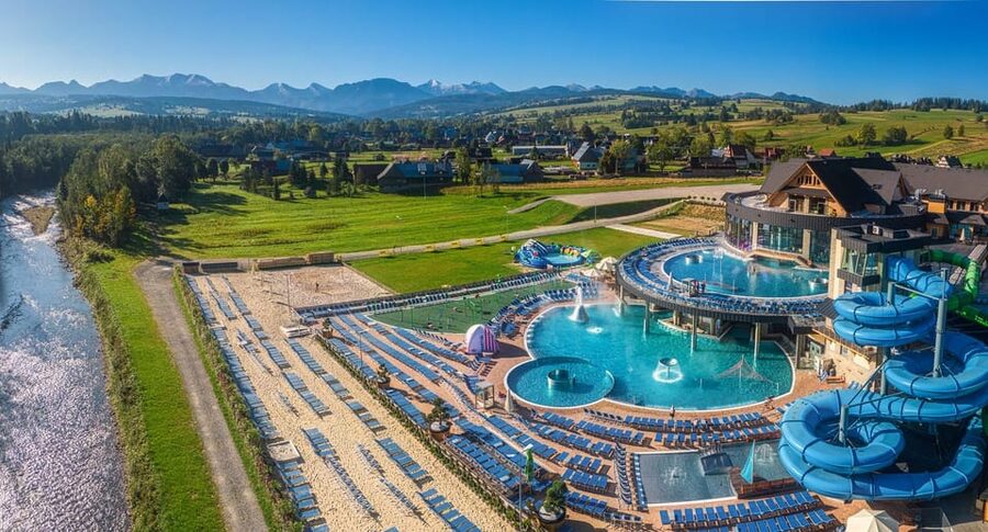 Krakow: Zakopane, Thermal Springs, Cable Car, Local Tasting - Zakopane and two hours on Krupówki