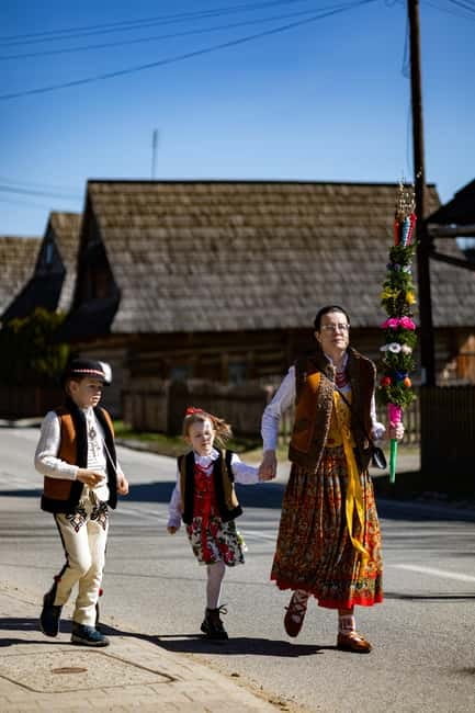 Krakow: Zakopane Tour with Chocholow Hot Baths and Cable Car - Two Hours in Zakopane and Krupówki Street