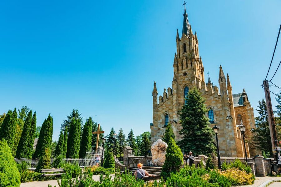 Krakow: Zakopane Tour with Thermal Baths, Cable Car & Pickup - The return to Krakow