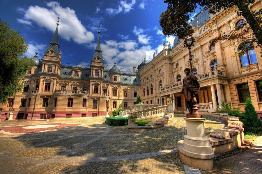 Lodz: Jewish Heritage Private Tour - Radegast Station and the final railway journey