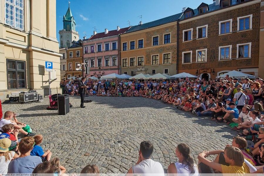 Lublin: Local Jewish Heritage Full-Day Guided Tour - Chewra Nosim Synagogue, the city’s surviving pre-war temple