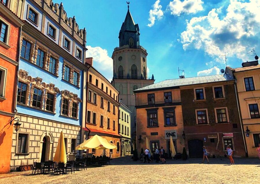 Lublin & Majdanek Small-Group Tour from Warsaw with Lunch - What the guides add to the day