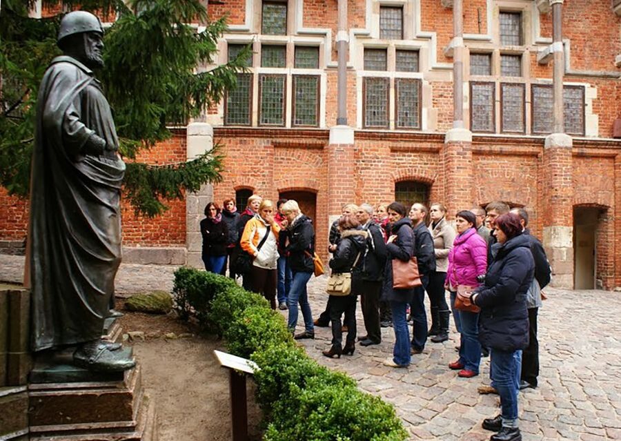 Malbork Castle Half Day Private Tour - Starting from Gdańsk, Sopot, or Gdynia