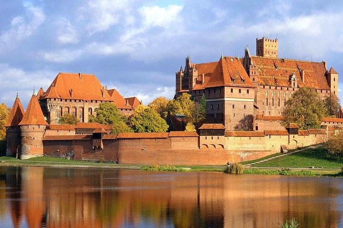 Malbork Castle Private Tour from Gdansk - Leaving Gdansk in a Private Car