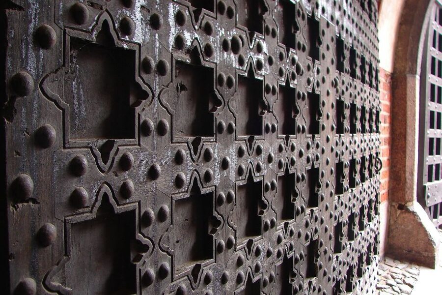 Malbork Castle Tour: 6-Hour Private Tour - Who should book this Malbork Castle tour?