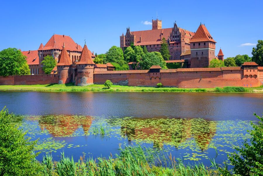 Malbork Castle Tour: 6-Hour Private Tour - Why Malbork Castle is worth the trip from Gdansk