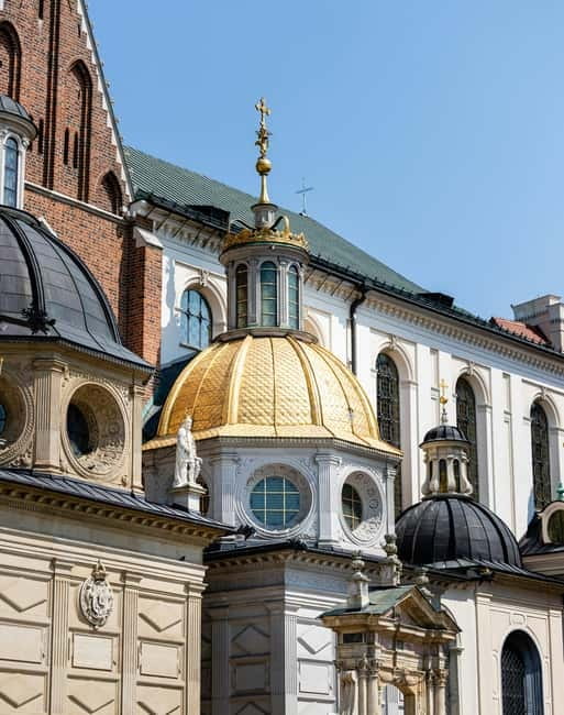 Mysterious Wawel Cathedral and Wawel Courtyard Guided Tour - Key points at a glance