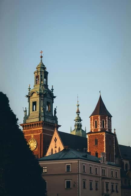 Mysterious Wawel Cathedral and Wawel Courtyard Guided Tour - A brief pause at the John Paul II monument