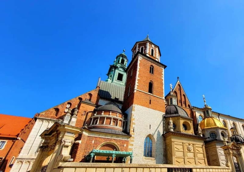 Mysterious Wawel Cathedral and Wawel Courtyard Guided Tour - What $32 buys you