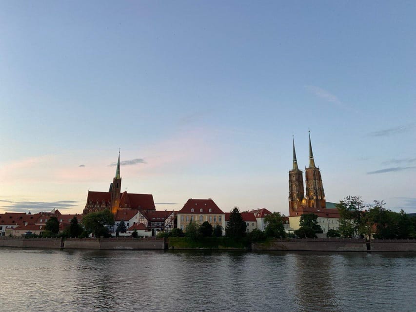 Night tour through Wroclaw - Wroclaw Town Hall and St. Elisabeth’s Church