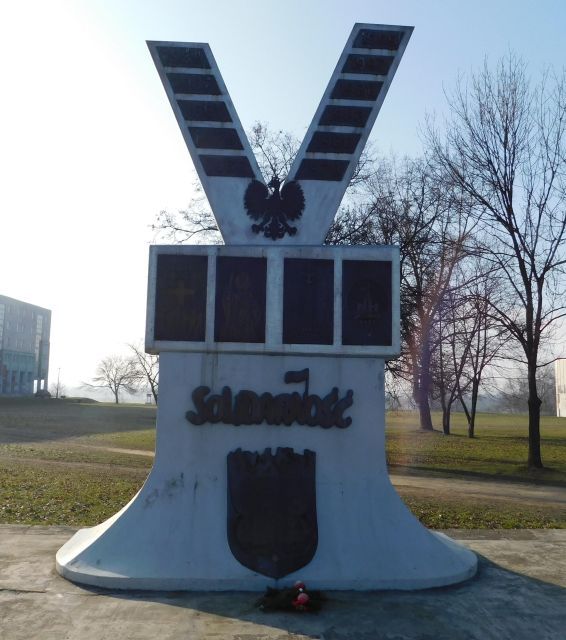 Nowa Huta – a guided tour of a utopian socialist city - The IS-2 tank monument and the industrial connection