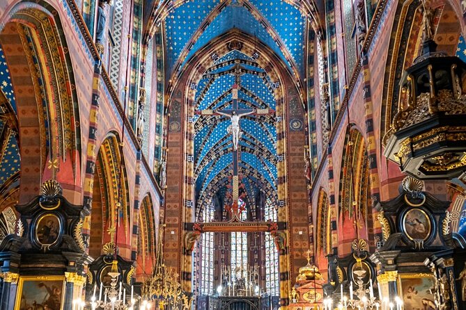 Old Town Short Guided Tour to Saint Mary Basilica - Key points to know before booking