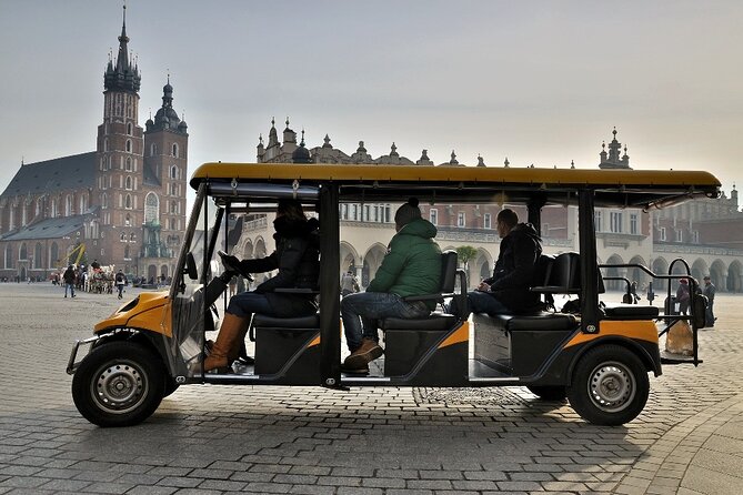 Old Town Sightseeing Group Tour by Electric Golf Cart in Krakow - What This 50-Minute Krakow Tour Is Really Like