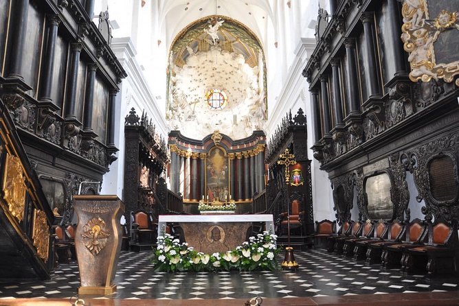 Oliwa Cathedral in Gdansk & Trip to Park - 2h private trip by luxury car - Seeing the cathedral without a private guide