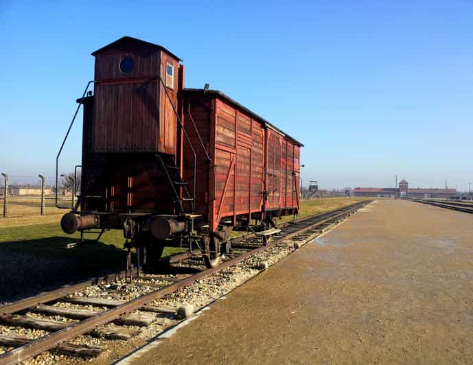 Oswiecim: Auschwitz-Birkenau Skip-the-Line Entry Tickets - How the guide changes the experience