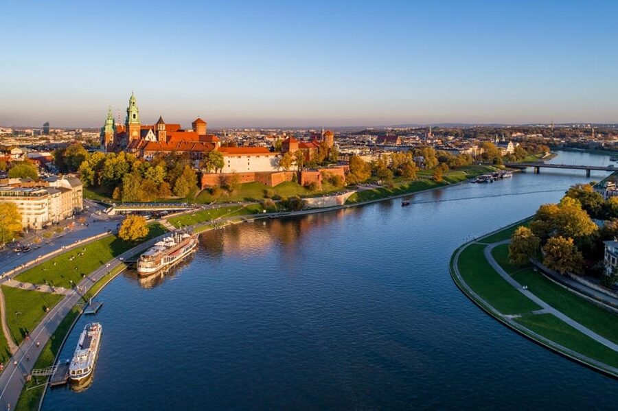 Picturesque Cruise on the Vistula in the Heart of Krakow - Why Krakow looks different from the Vistula