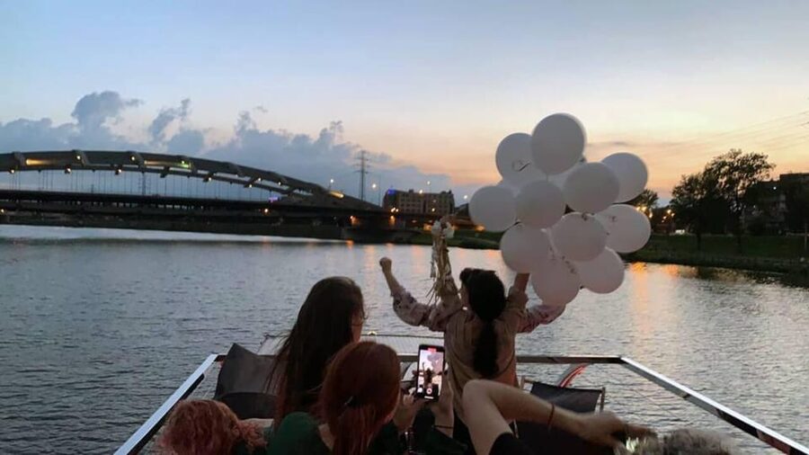 Picturesque Cruise on the Vistula in the Heart of Krakow - Booking value and final decision