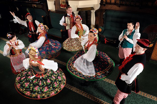 Polish Folk Show with 3 course dinner in Krakow legendary restaurant - A Three-Course Polish Dinner With Some Surprises