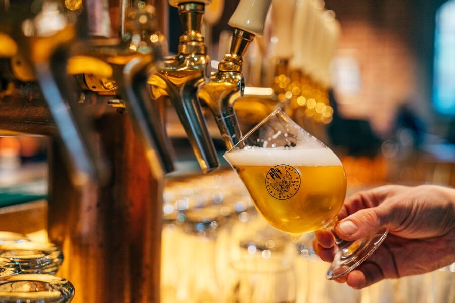 Poznan: City and Brewery Private Walking Tour with Beer - Three beers in a historic pub