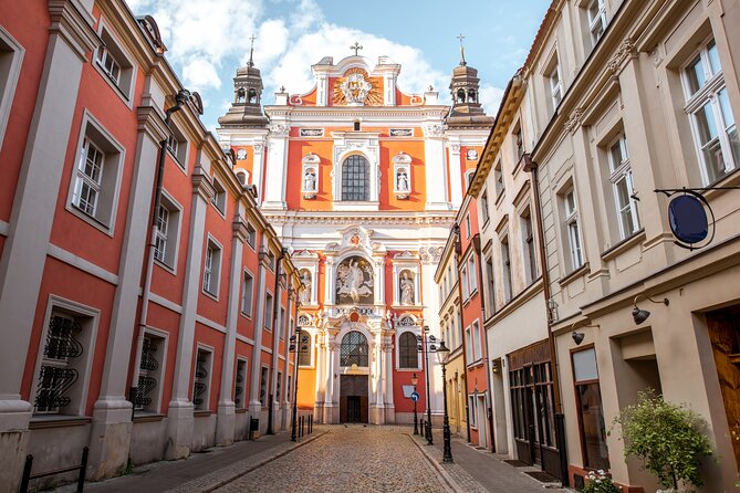 Poznań Experience 2-Hours Guided Walking Tour - St. Martin Church and the road into the old town