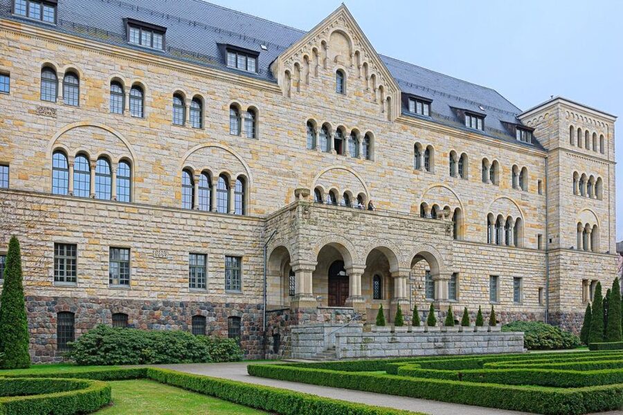 Poznań Half-day Tour - Finishing at Anders Square and the modern city