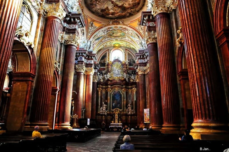 Poznan Old Town and Top Attractions Private Walking Tour - Why a private walk works well in Poznań